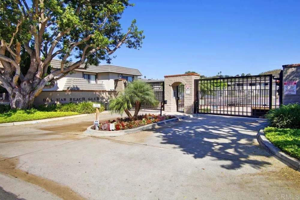834 S Sierra Avenue Solana Beach, CA 92075