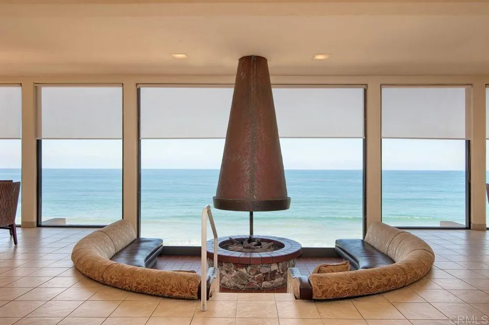 834 S Sierra Avenue Solana Beach, CA 92075