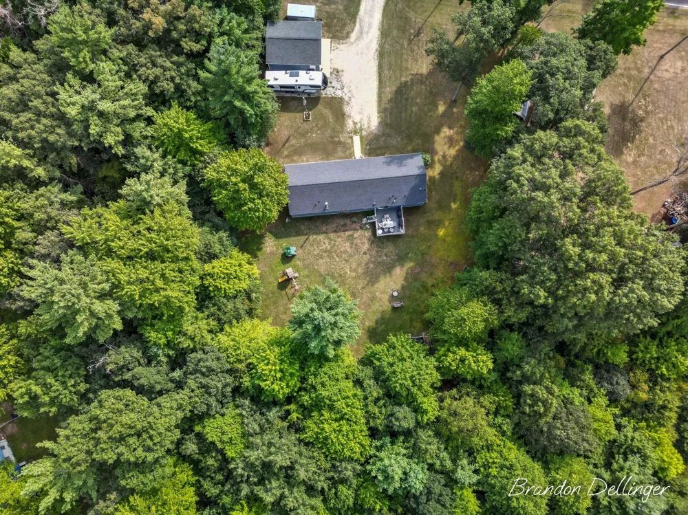 6467 S Croton Hardy Drive S Newaygo, MI 49337