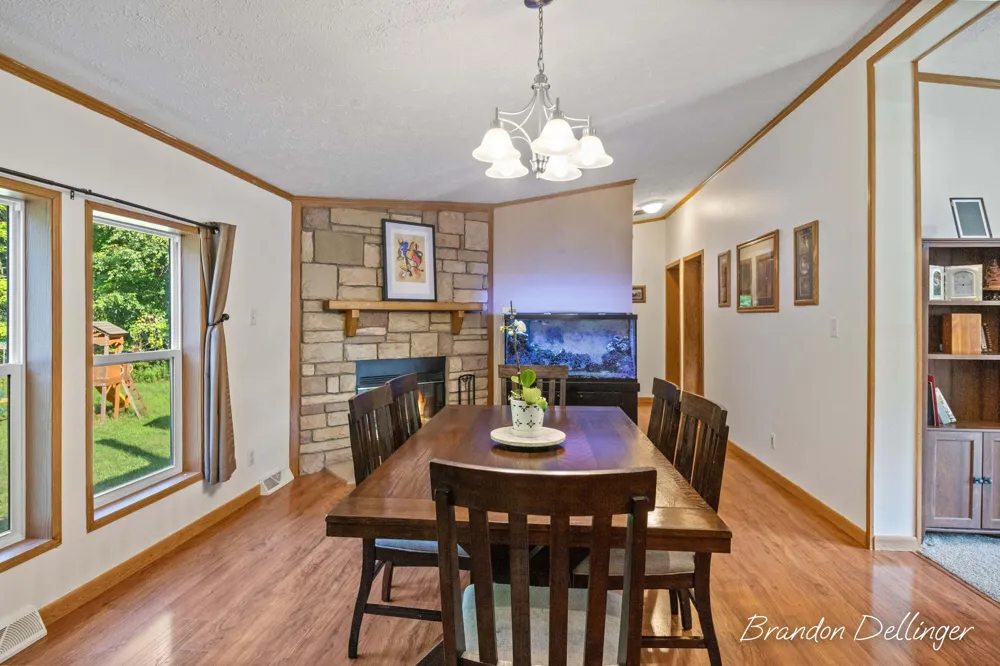 6467 S Croton Hardy Drive S Newaygo, MI 49337