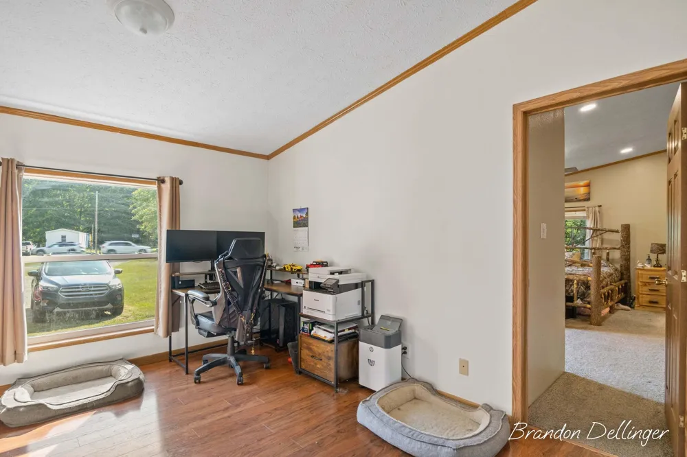 6467 S Croton Hardy Drive S Newaygo, MI 49337
