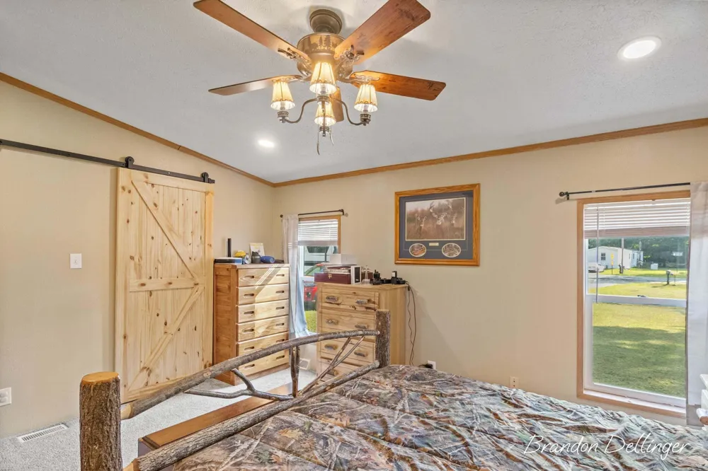 6467 S Croton Hardy Drive S Newaygo, MI 49337