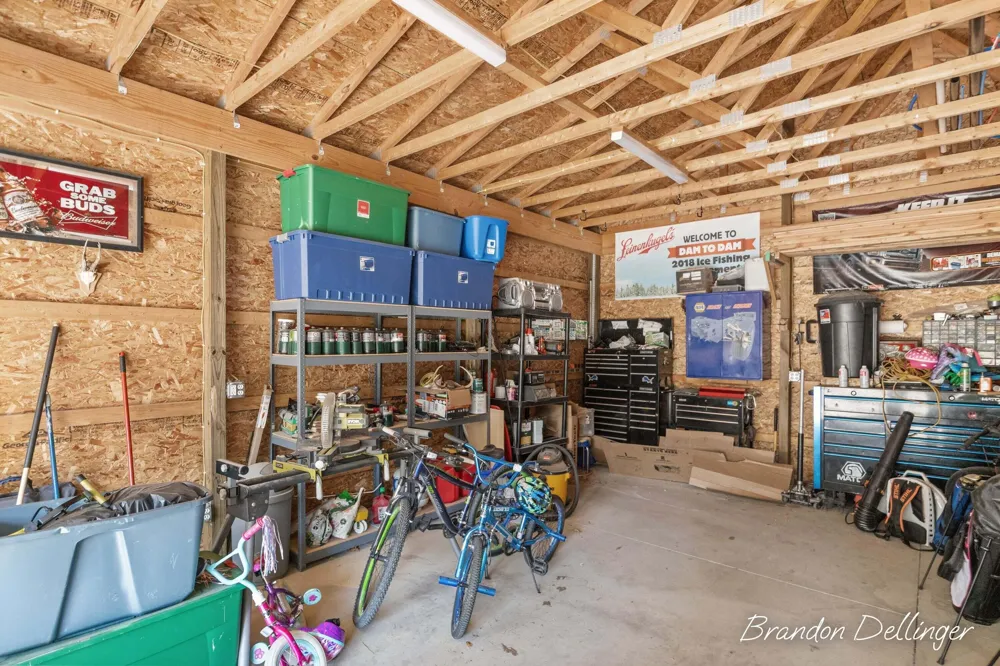 6467 S Croton Hardy Drive S Newaygo, MI 49337