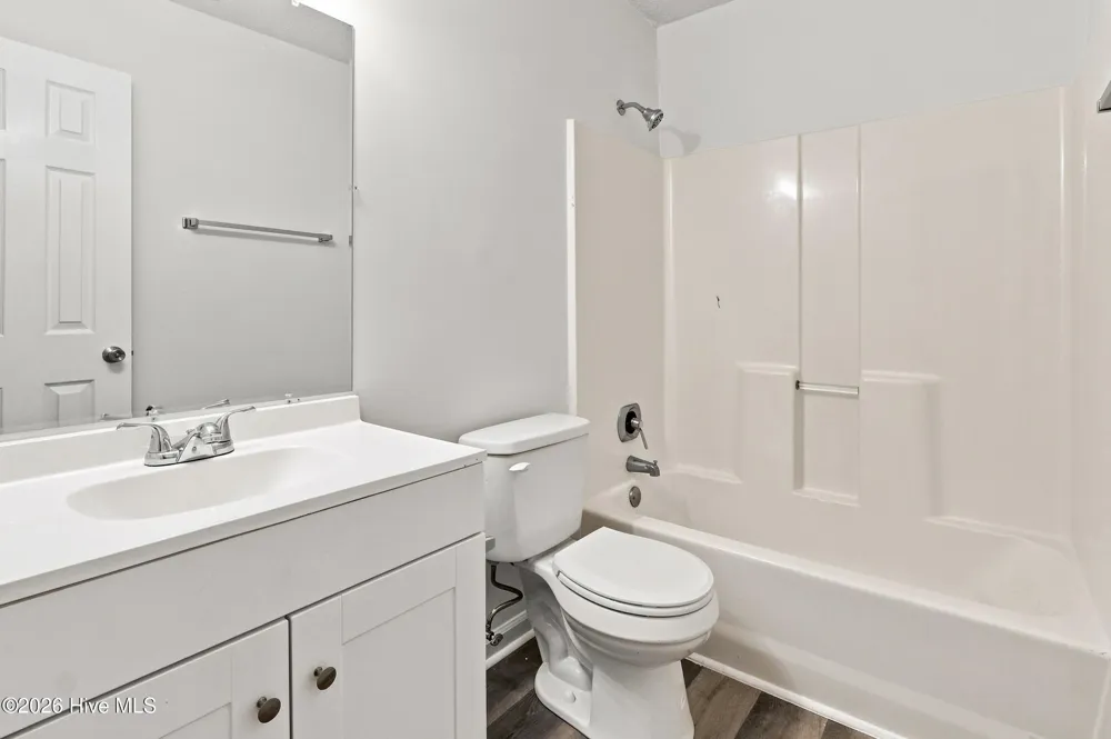 125 Live Oak Court Midway Park, NC 28544
