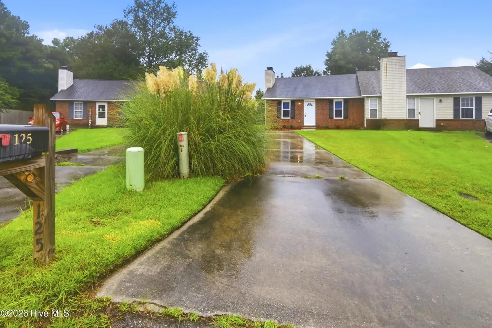 125 Live Oak Court Midway Park, NC 28544