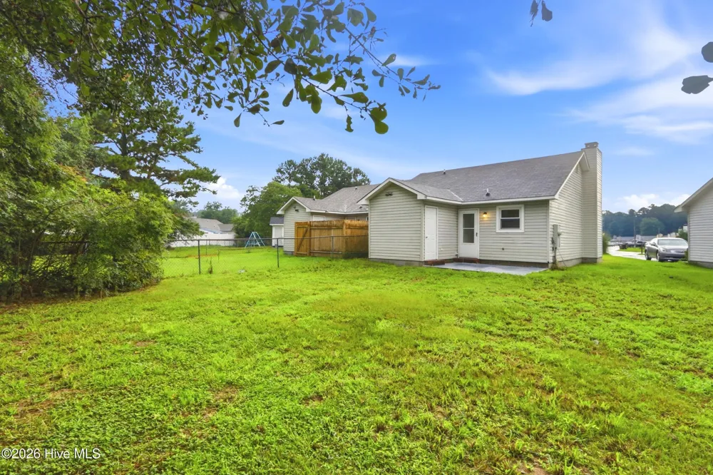 125 Live Oak Court Midway Park, NC 28544