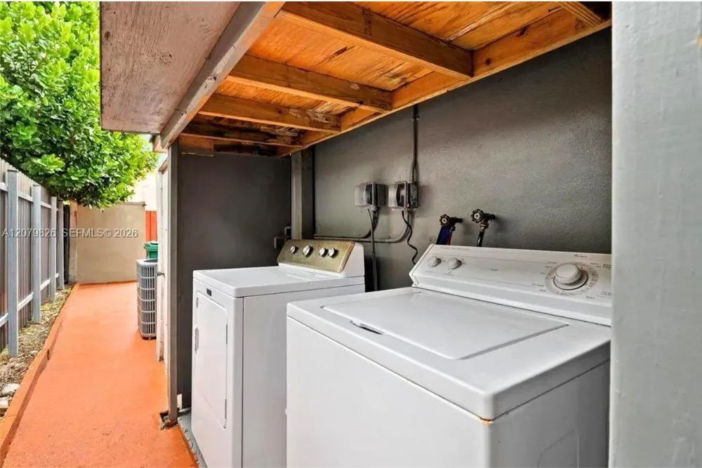 411 SW 34th Ave #2 Miami, FL 33135