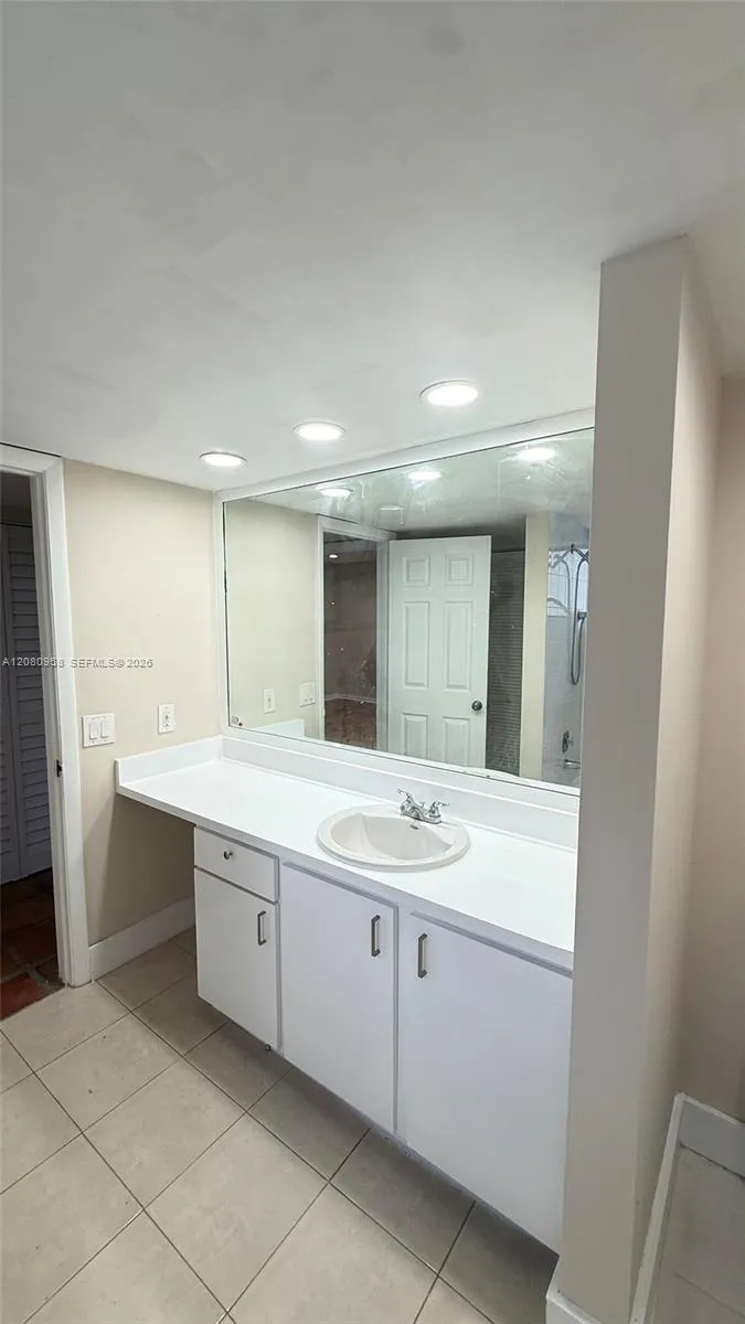 8271 SW 157th Ave #609 Miami, FL 33193