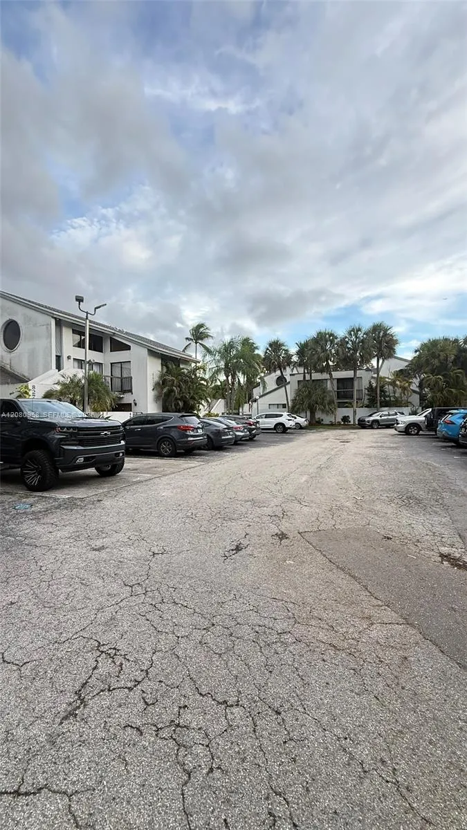 8271 SW 157th Ave #609 Miami, FL 33193
