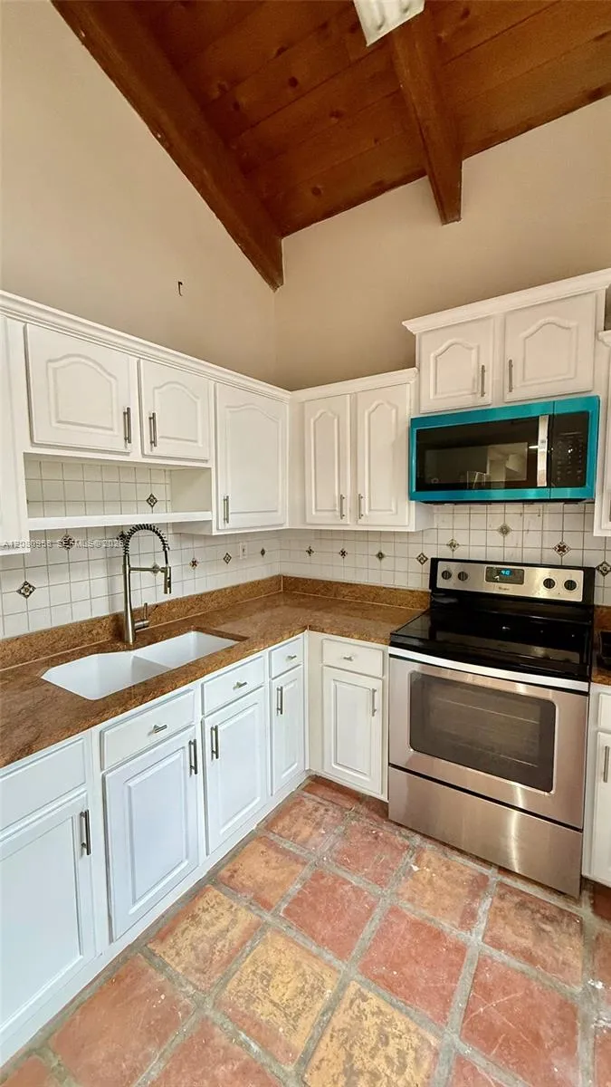 8271 SW 157th Ave #609 Miami, FL 33193