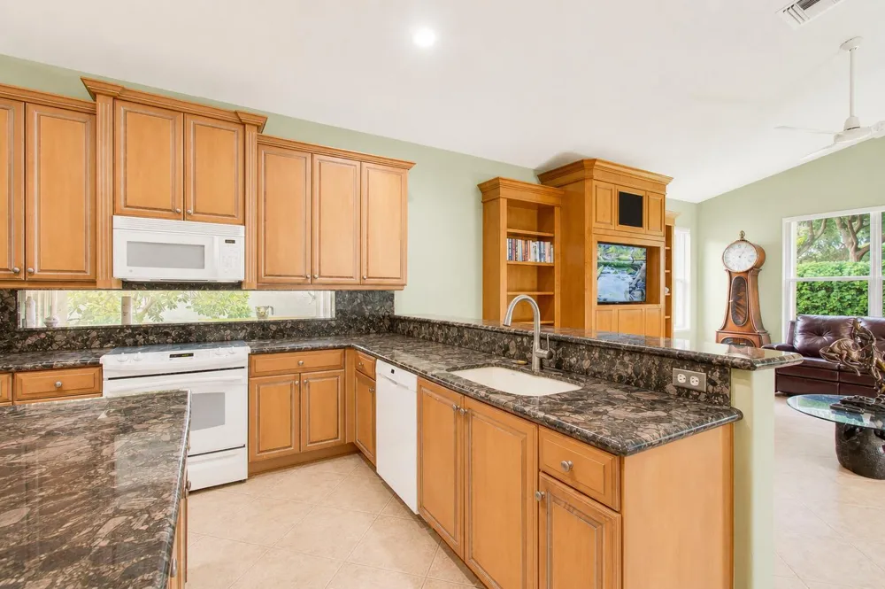 8855 Majorca Bay Drive Lake Worth, FL 33467