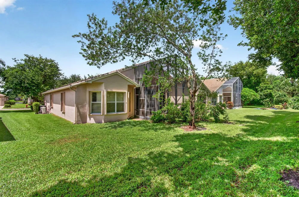 8855 Majorca Bay Drive Lake Worth, FL 33467