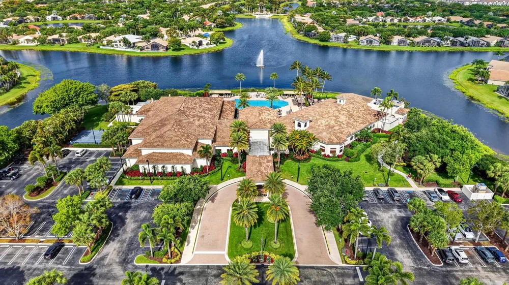 8855 Majorca Bay Drive Lake Worth, FL 33467