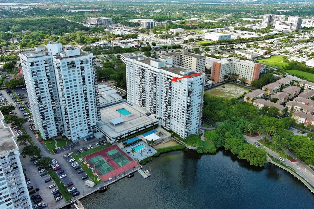 2780 NE 183rd St #2114 Aventura, FL 33160