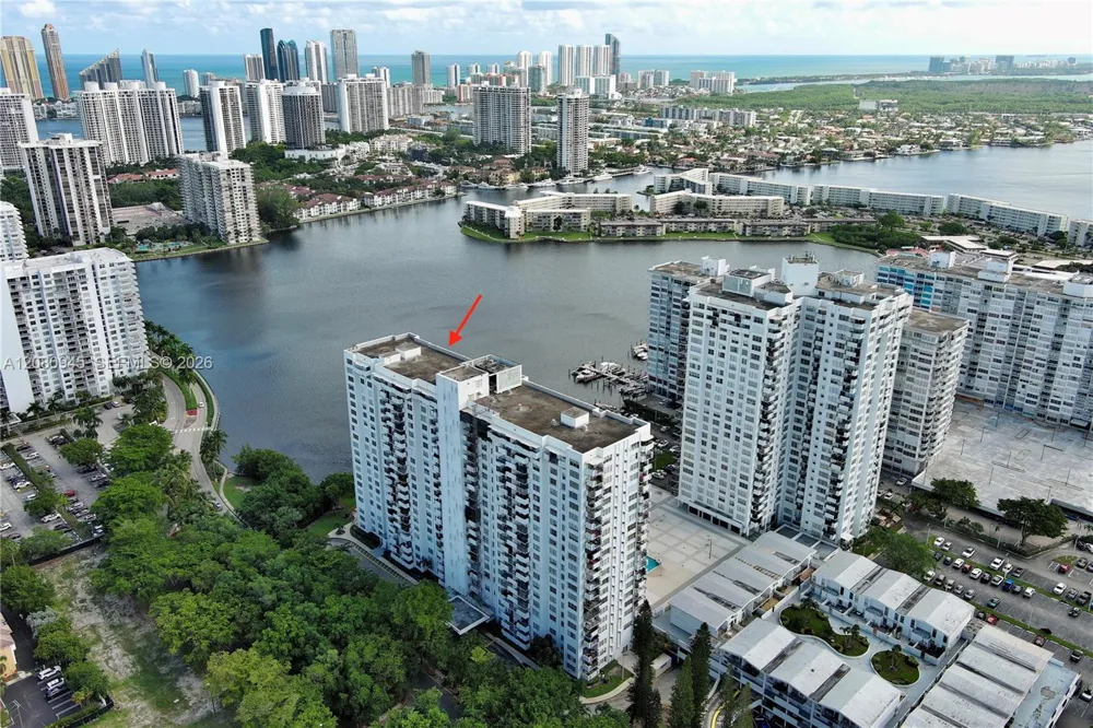 2780 NE 183rd St #2114 Aventura, FL 33160