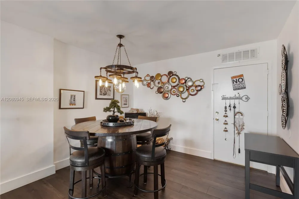 2780 NE 183rd St #2114 Aventura, FL 33160