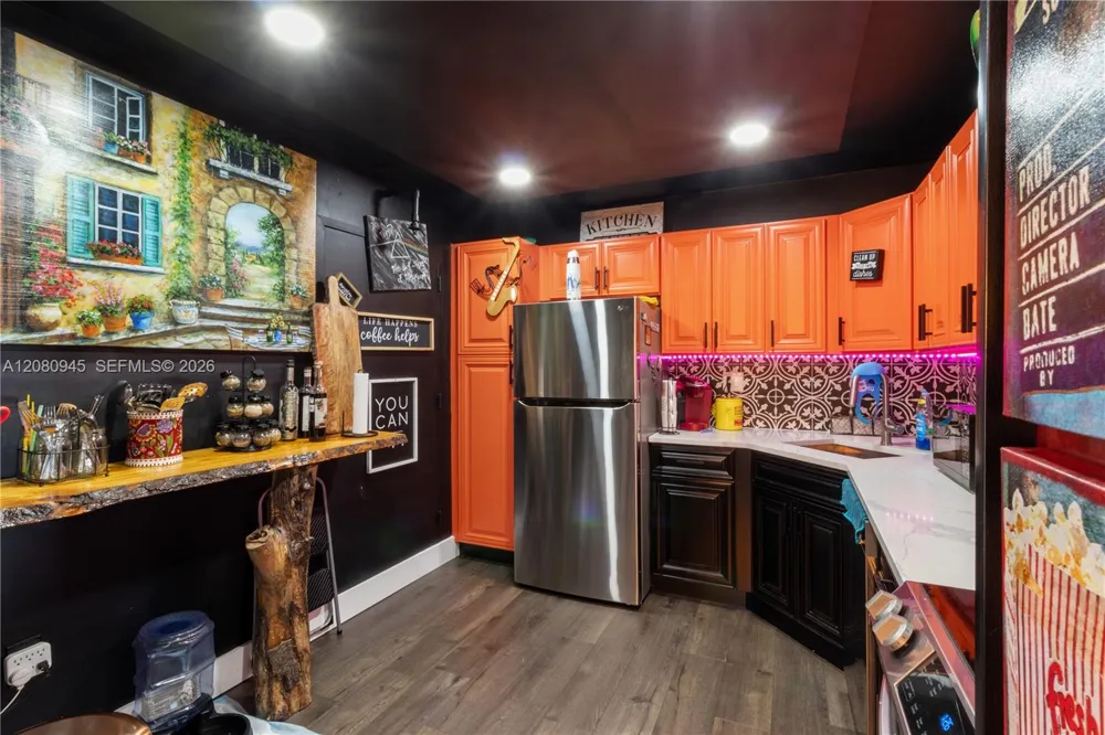 2780 NE 183rd St #2114 Aventura, FL 33160