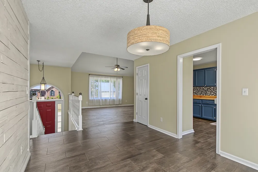 3418 Poplar Hill Clarksville, TN 37043