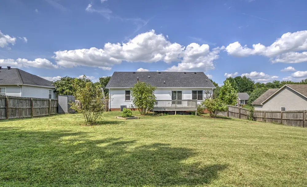 3418 Poplar Hill Clarksville, TN 37043