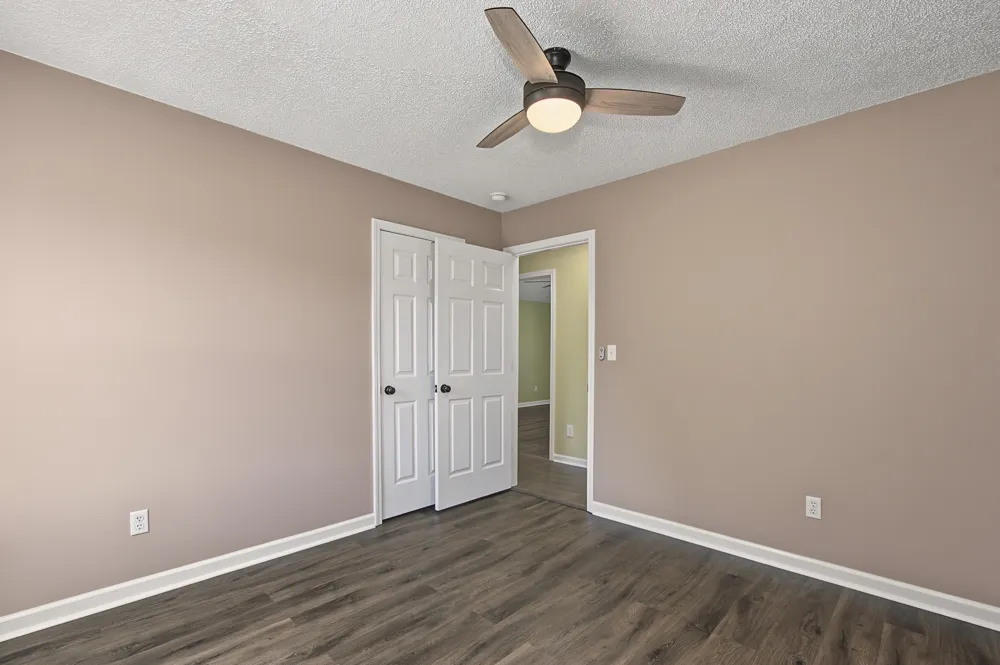 3418 Poplar Hill Clarksville, TN 37043