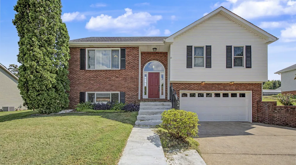 3418 Poplar Hill Clarksville, TN 37043