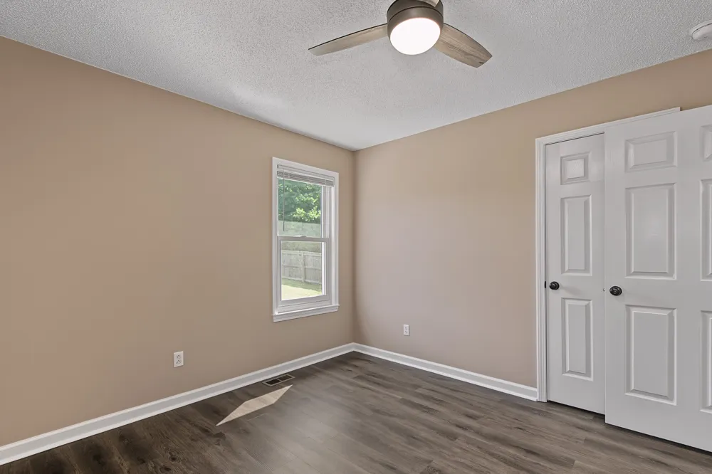 3418 Poplar Hill Clarksville, TN 37043