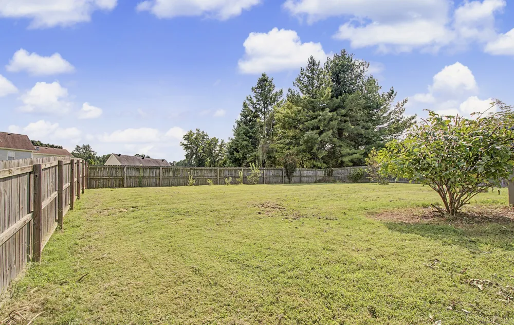 3418 Poplar Hill Clarksville, TN 37043