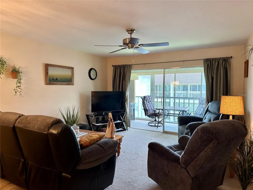 1330 GLEN OAKS DRIVE E #370D Sarasota, FL 34232