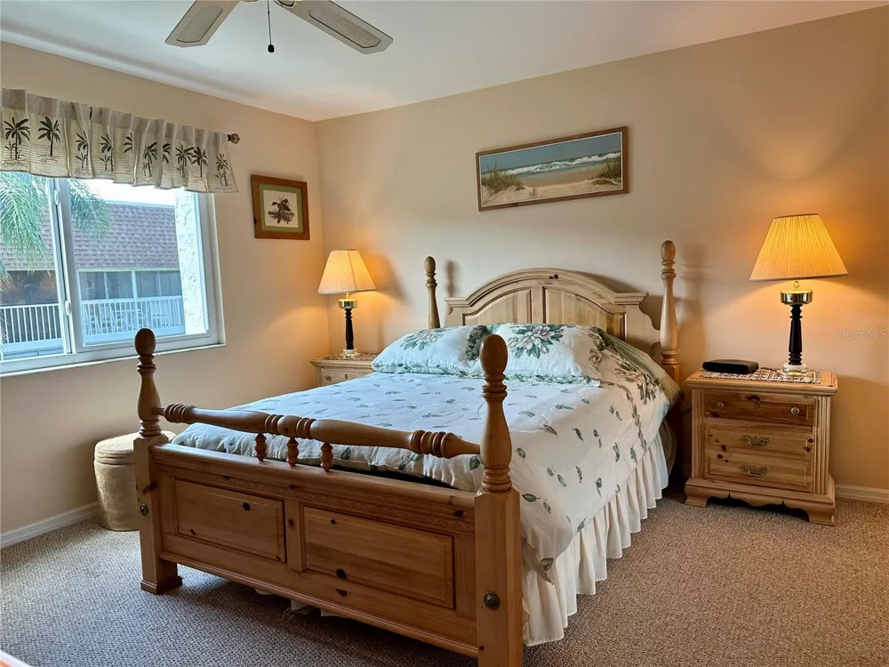 1330 GLEN OAKS DRIVE E #370D Sarasota, FL 34232