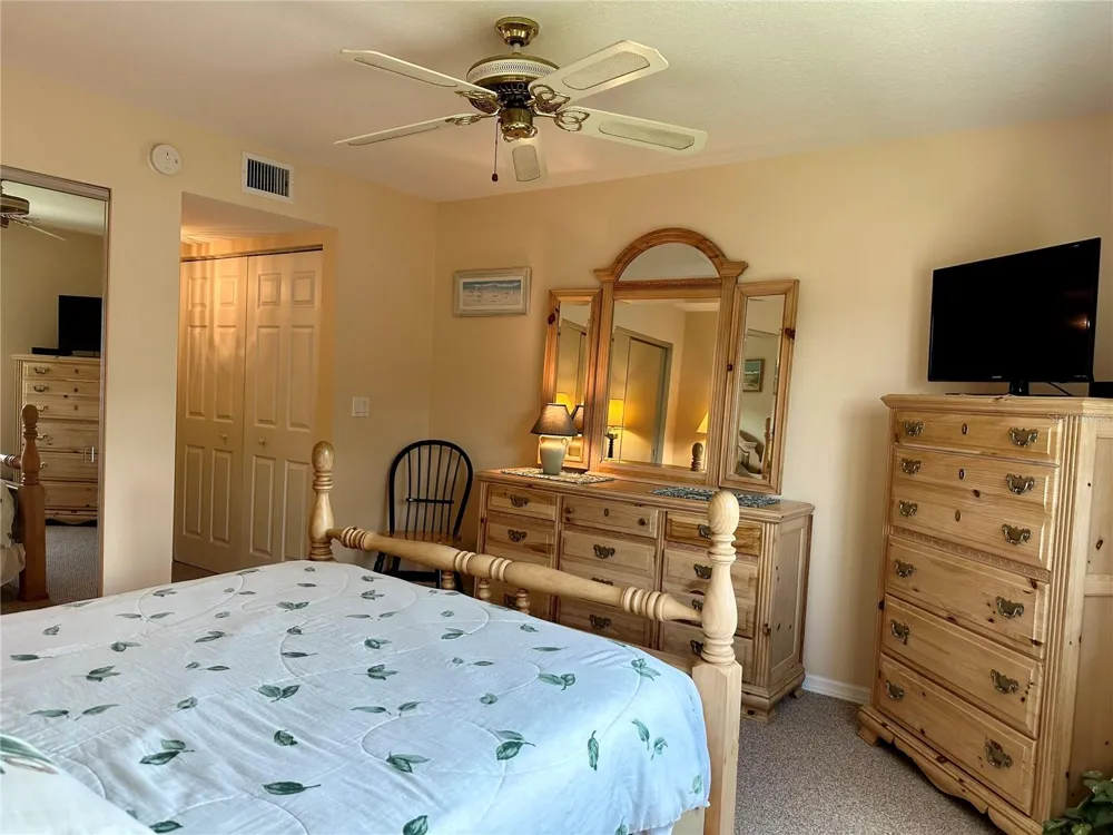 1330 GLEN OAKS DRIVE E #370D Sarasota, FL 34232