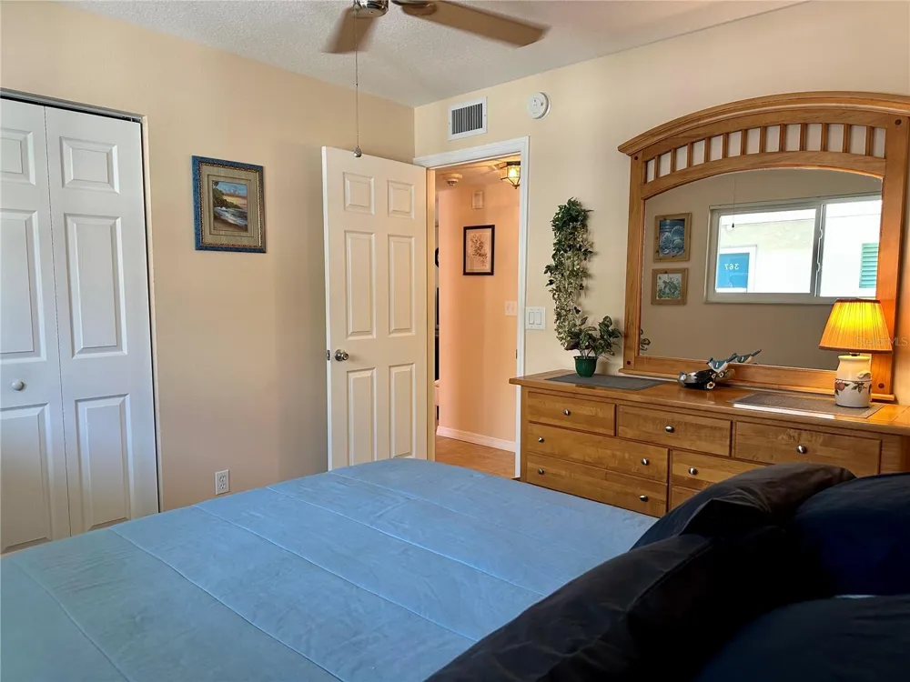 1330 GLEN OAKS DRIVE E #370D Sarasota, FL 34232