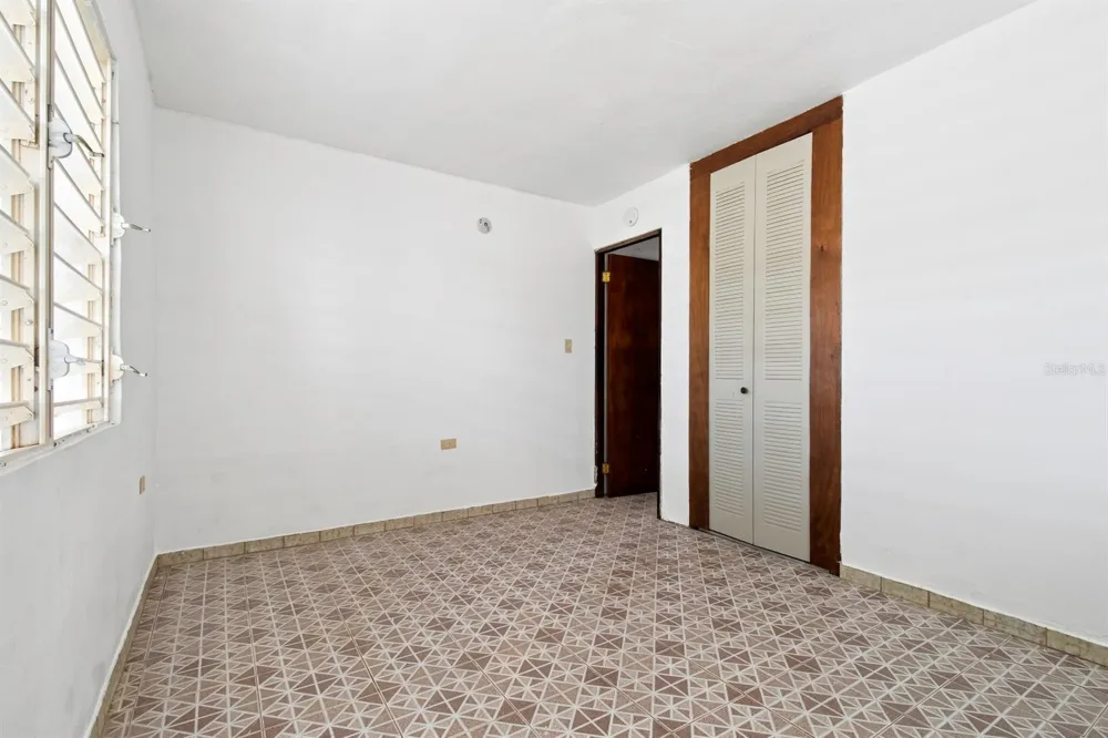 3 URB. TOAVILLE #10 Toa Baja, PR 00949