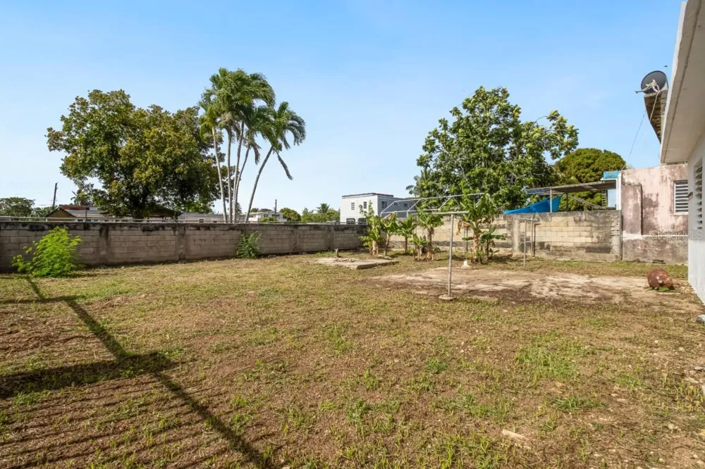 3 URB. TOAVILLE #10 Toa Baja, PR 00949