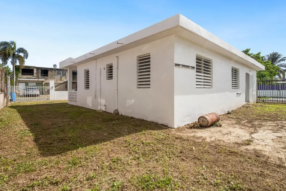 3 URB. TOAVILLE #10 Toa Baja, PR 00949