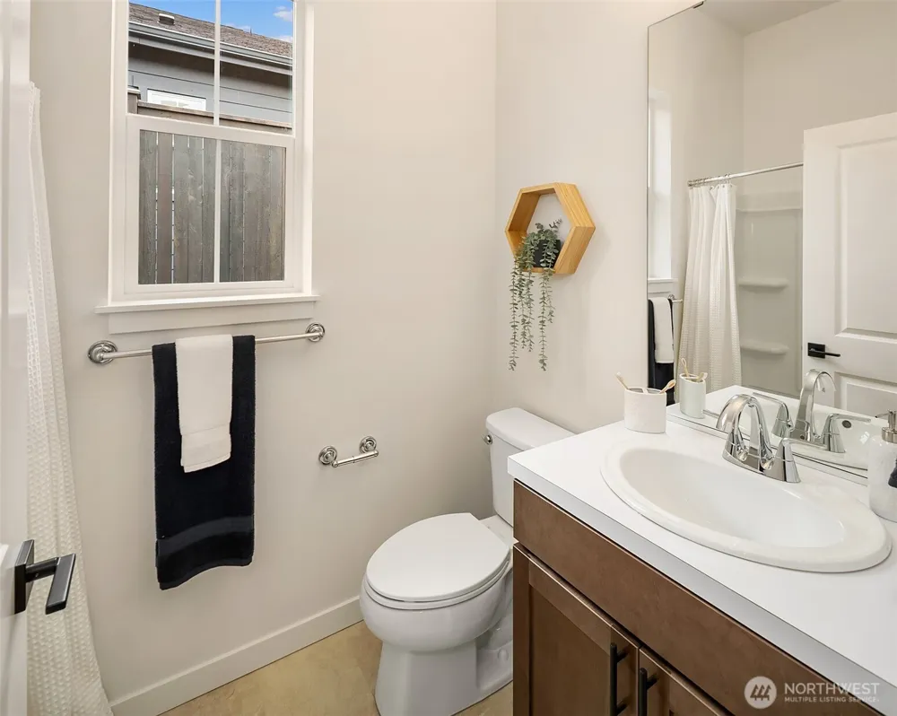 34062 Buckeye Avenue SE #300 Black Diamond, WA 98010
