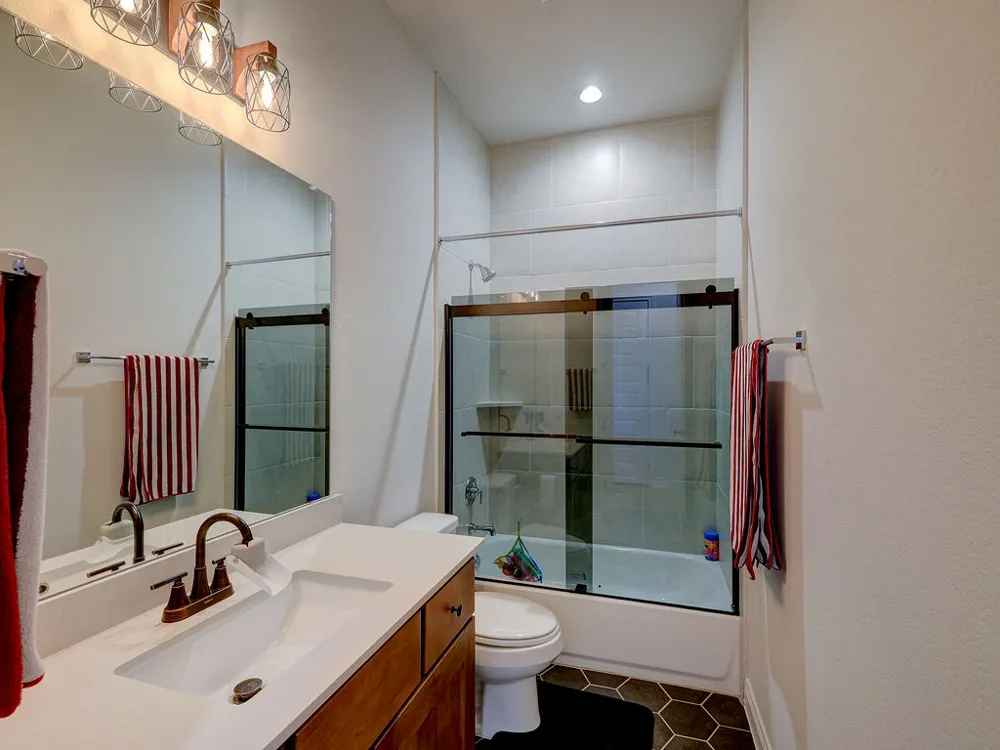 232 Flora Springs Cove Liberty Hill, TX 78642