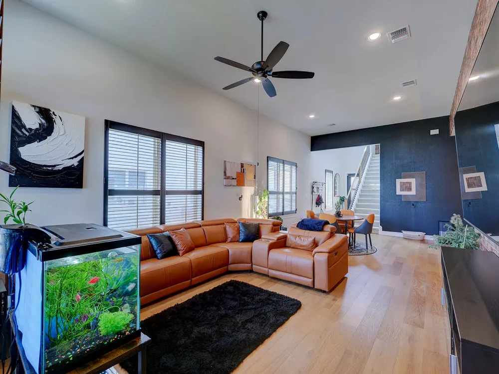 232 Flora Springs Cove Liberty Hill, TX 78642