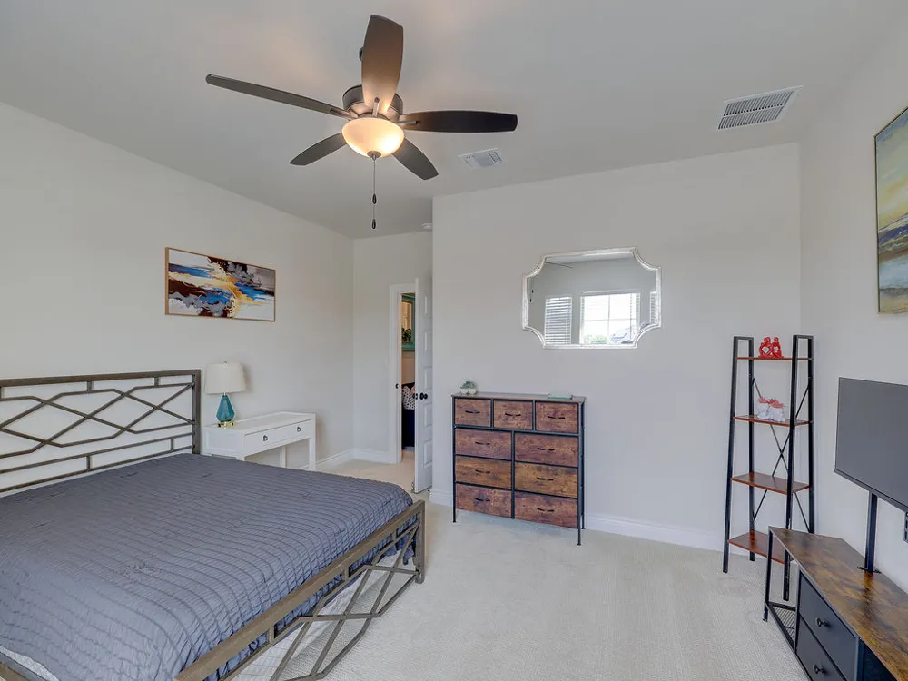 232 Flora Springs Cove Liberty Hill, TX 78642