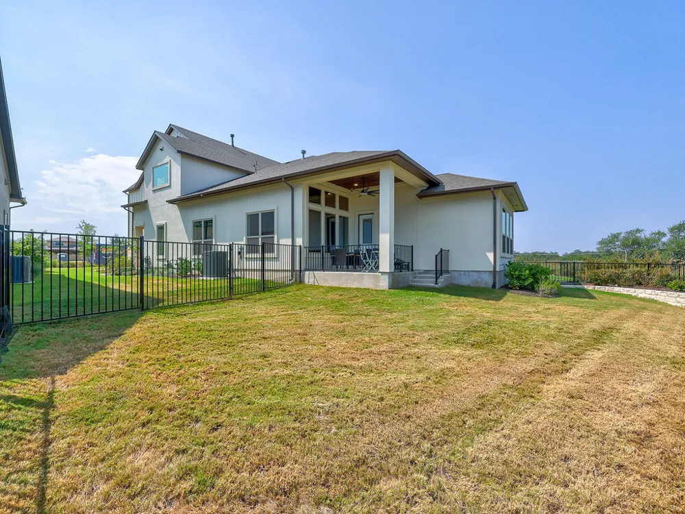 232 Flora Springs Cove Liberty Hill, TX 78642