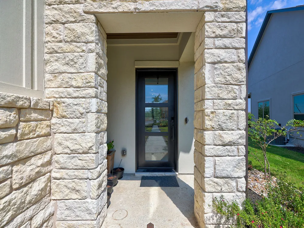 232 Flora Springs Cove Liberty Hill, TX 78642