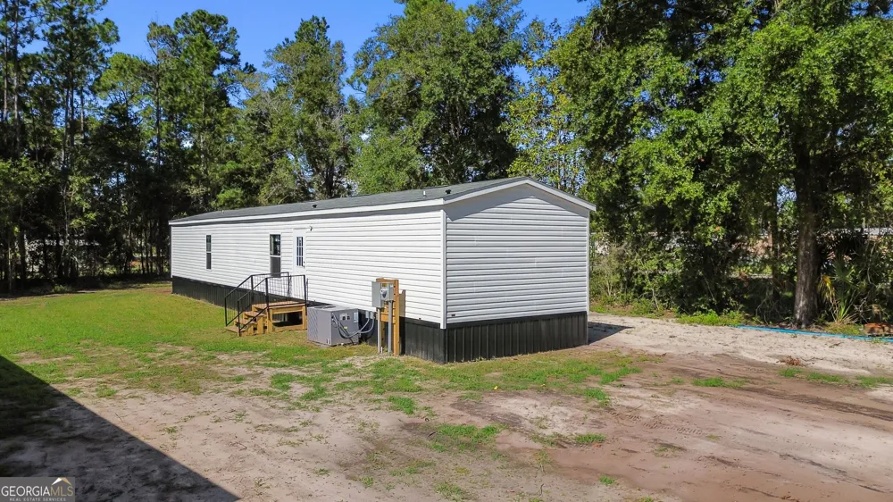 1118 East 121 PL Folkston, GA 31537