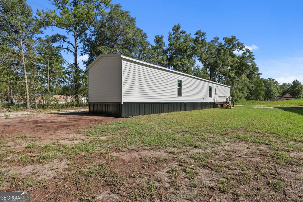 1118 East 121 PL Folkston, GA 31537