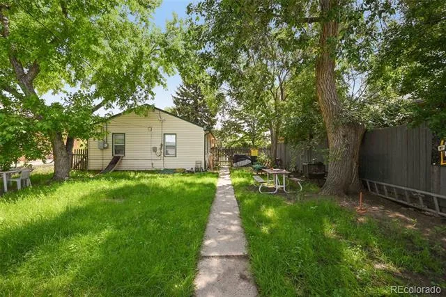 735 S Krameria Street Denver, CO 80224