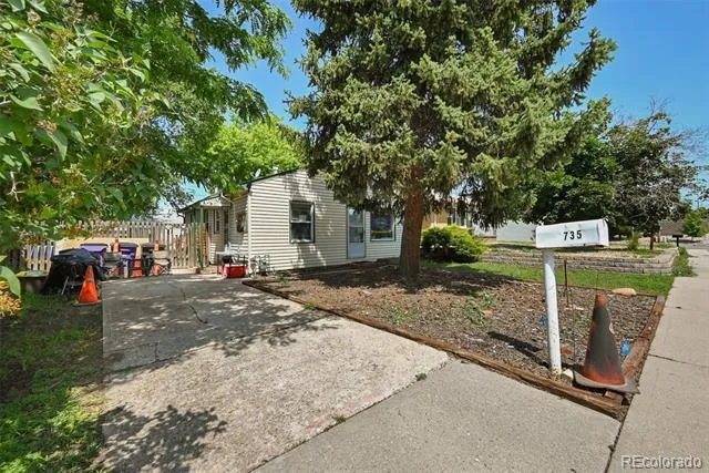 735 S Krameria Street Denver, CO 80224