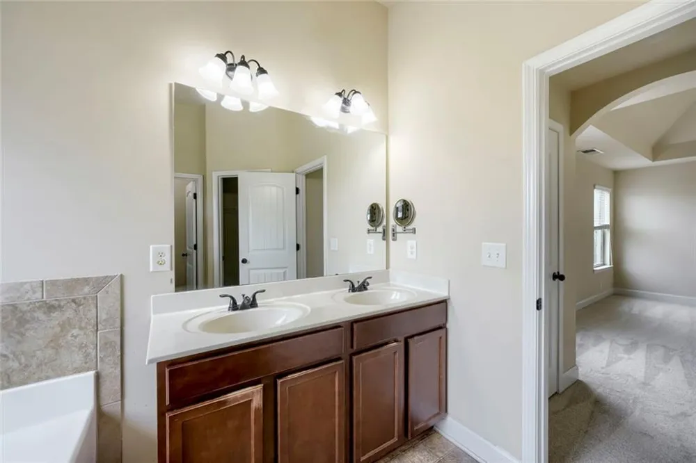 2351 Willow Shade Lane Loganville, GA 30052