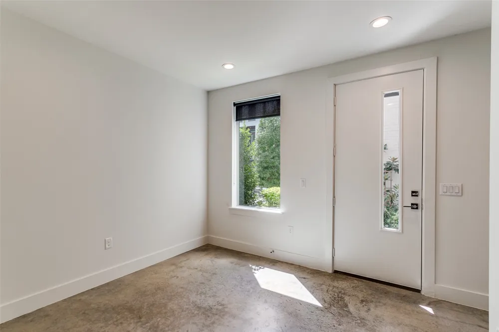 4426 Cabell Drive #1105 Dallas, TX 75204