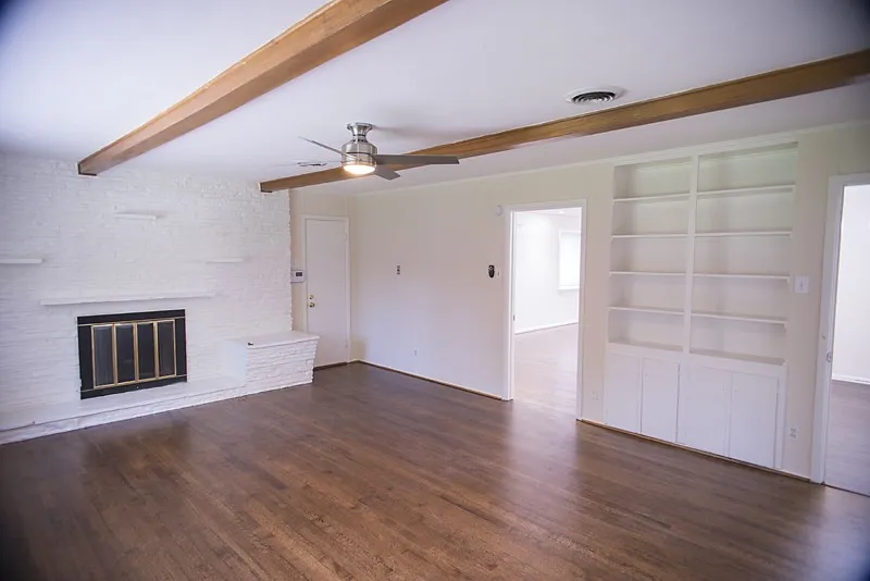 7431 Midbury Drive Dallas, TX 75230