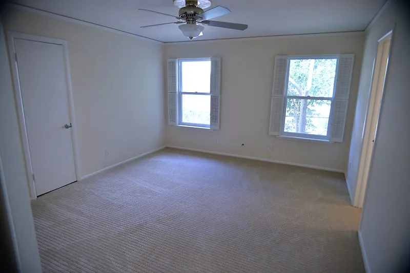 7431 Midbury Drive Dallas, TX 75230