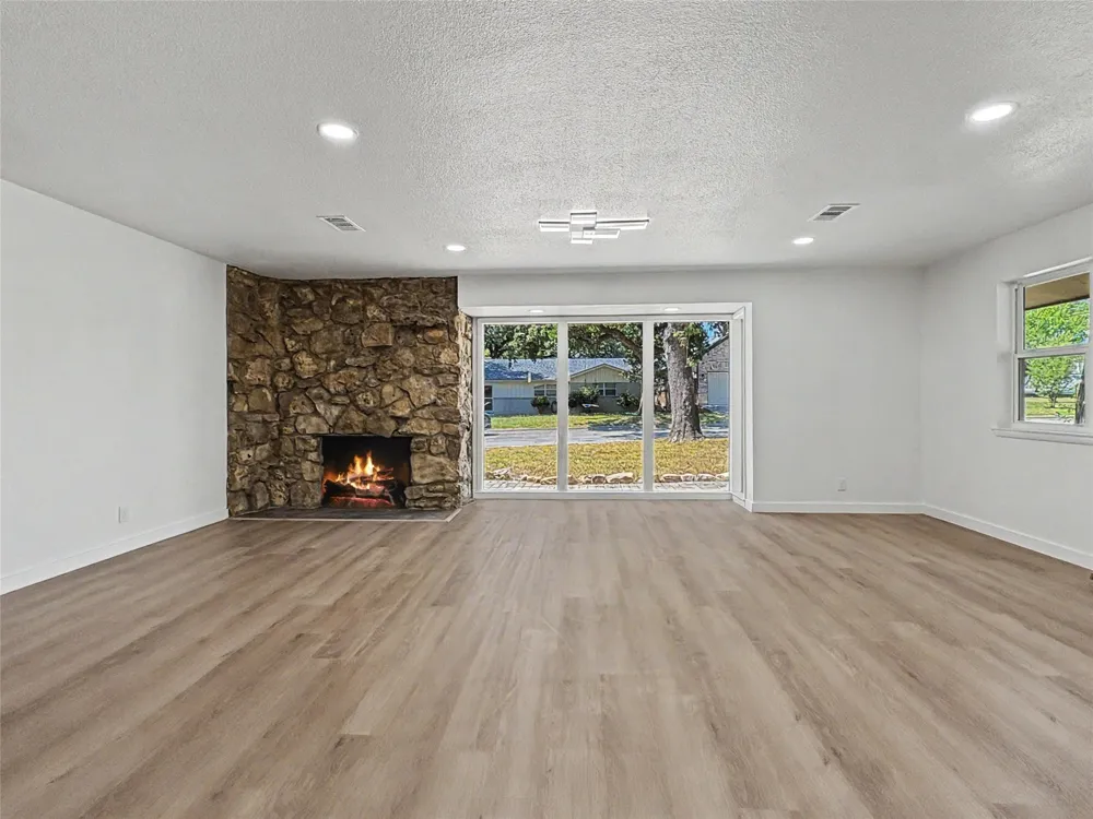 5144 Jennings Drive North Richland Hills, TX 76180