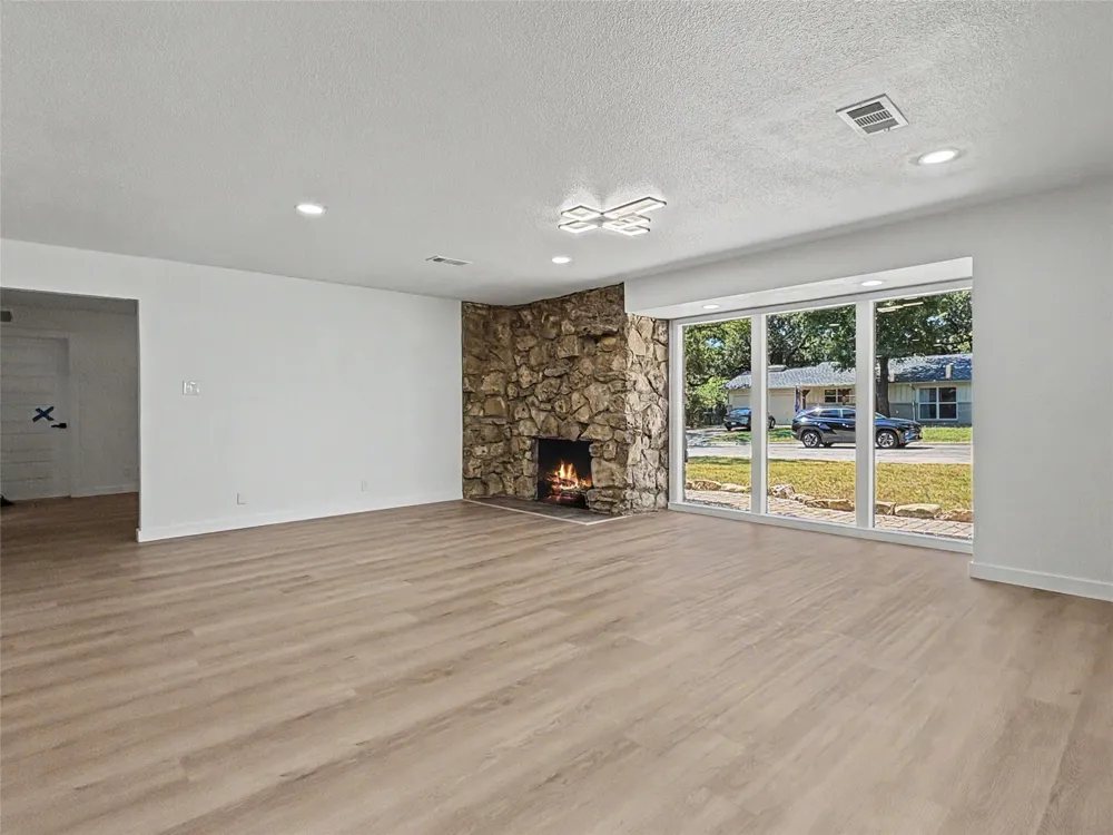 5144 Jennings Drive North Richland Hills, TX 76180